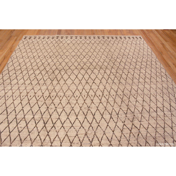 Nazmiyal Collection OneofaKind Light Ivory/Brown Diamond Pattern